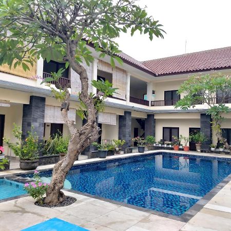 Radha Bali Hotel Kuta  Ngoại thất bức ảnh