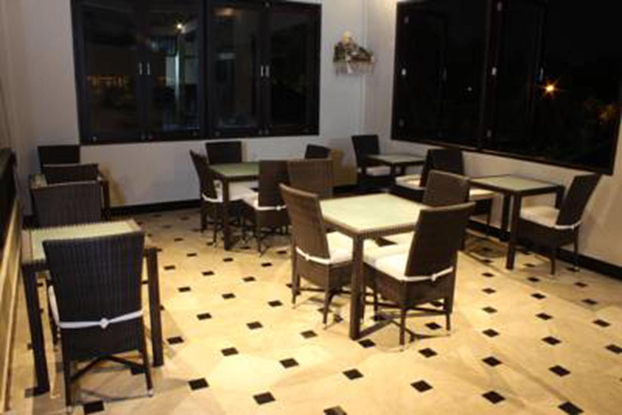 Radha Bali Hotel Kuta  Ngoại thất bức ảnh