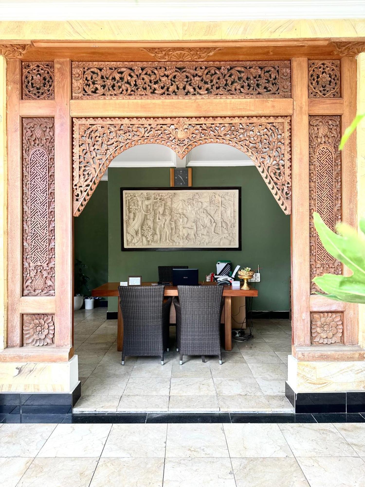 Radha Bali Hotel Kuta  Ngoại thất bức ảnh
